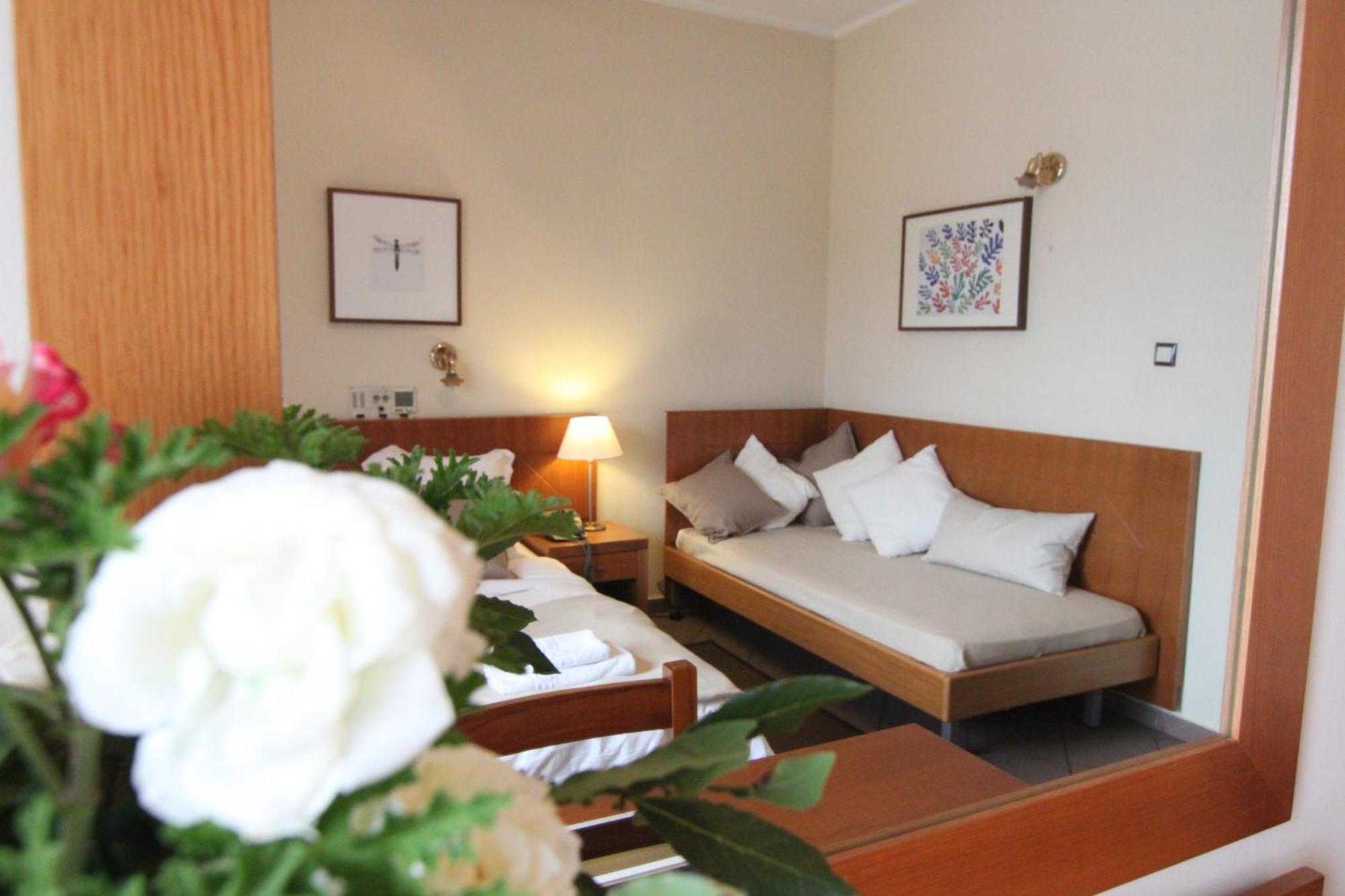 Achillion Hotel Athene Buitenkant foto