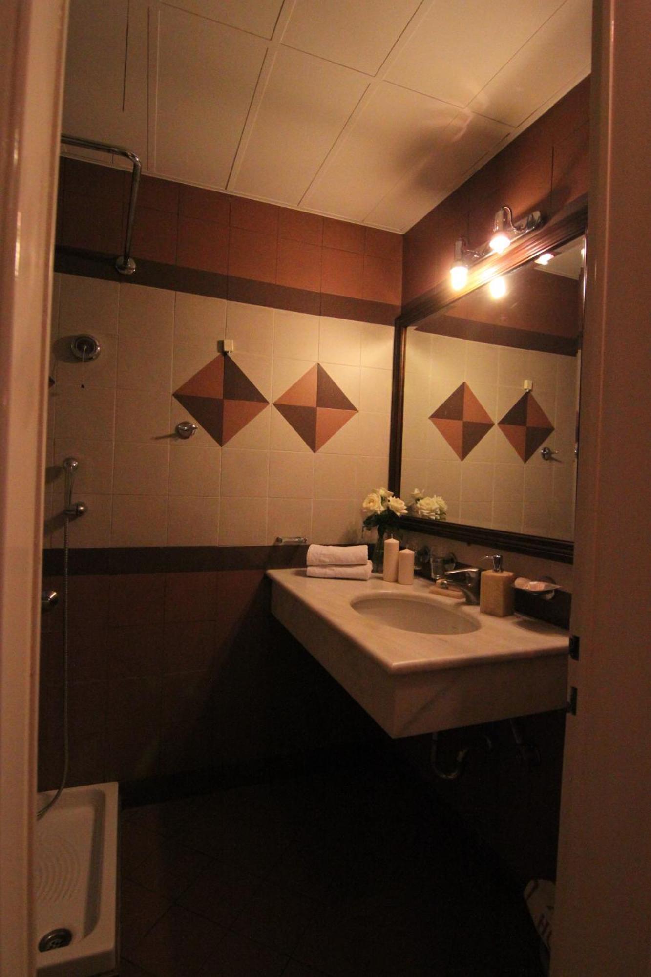 Achillion Hotel Athene Buitenkant foto
