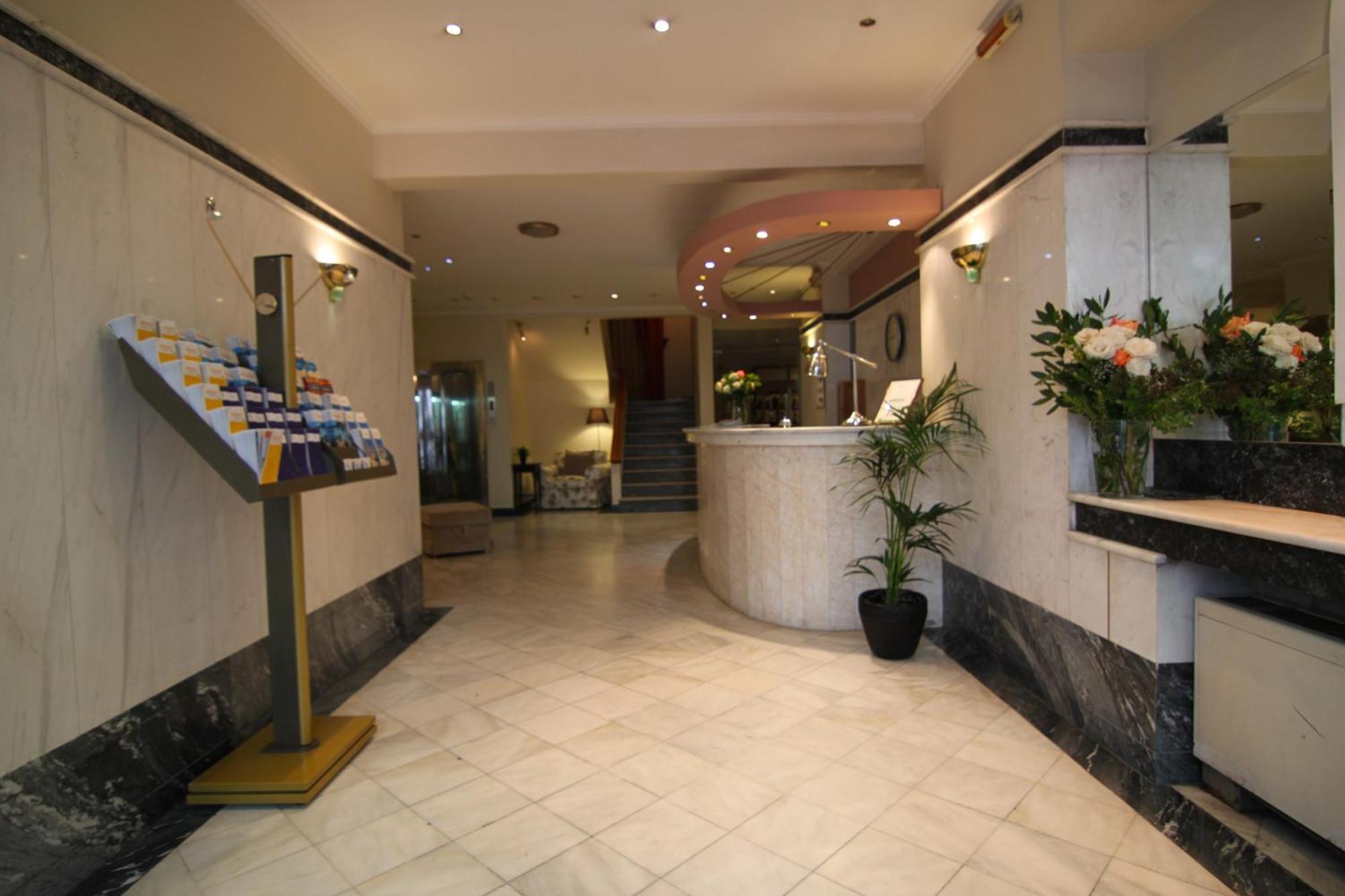 Achillion Hotel Athene Buitenkant foto