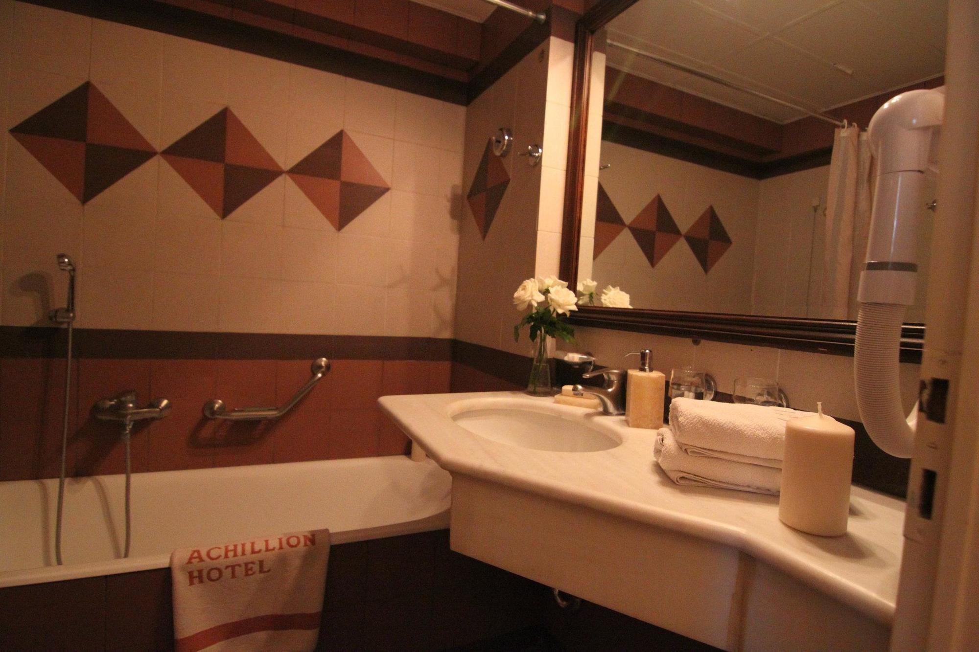 Achillion Hotel Athene Buitenkant foto
