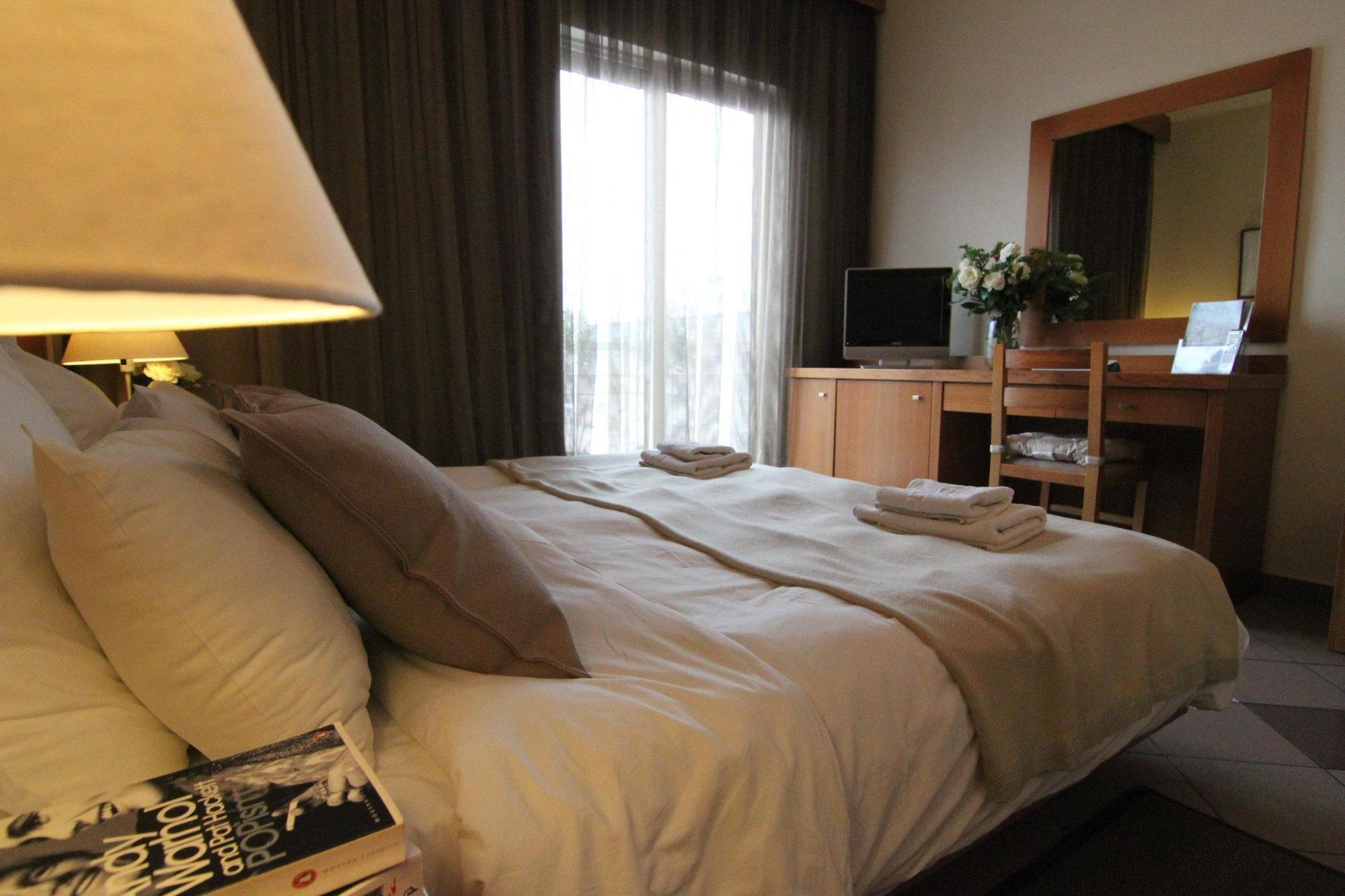 Achillion Hotel Athene Buitenkant foto