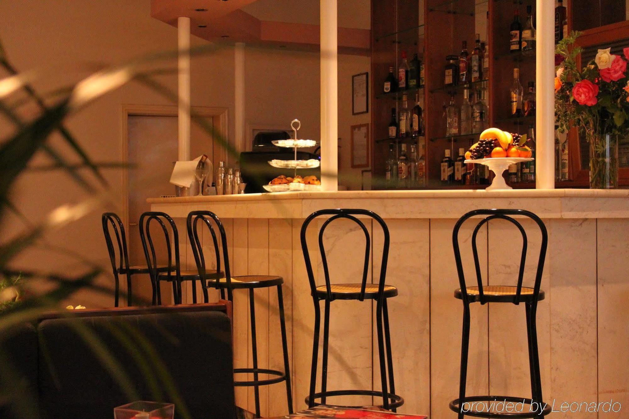 Achillion Hotel Athene Buitenkant foto