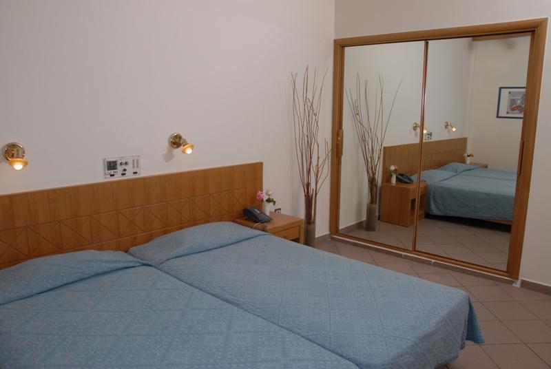 Achillion Hotel Athene Kamer foto